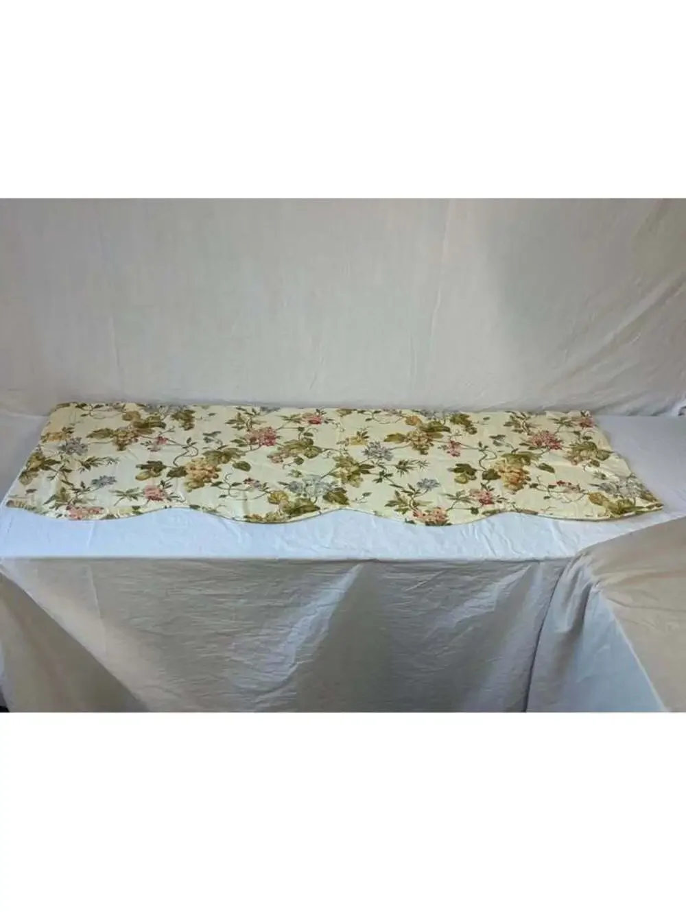 Waverly vintage Floral Scalloped Window Valance set of 2